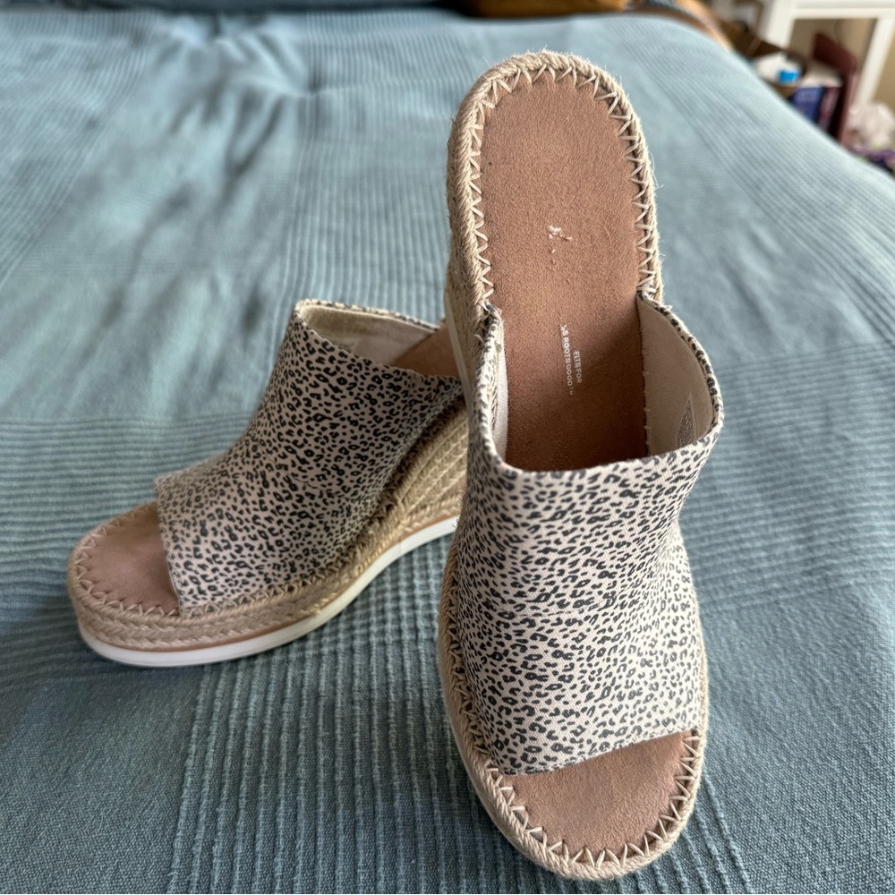 Toms Leopard Print Wedges